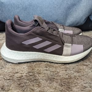 Adidas SenseBoost Go Womens Size 10 Running Shoes Sneakers Purple EE9582
